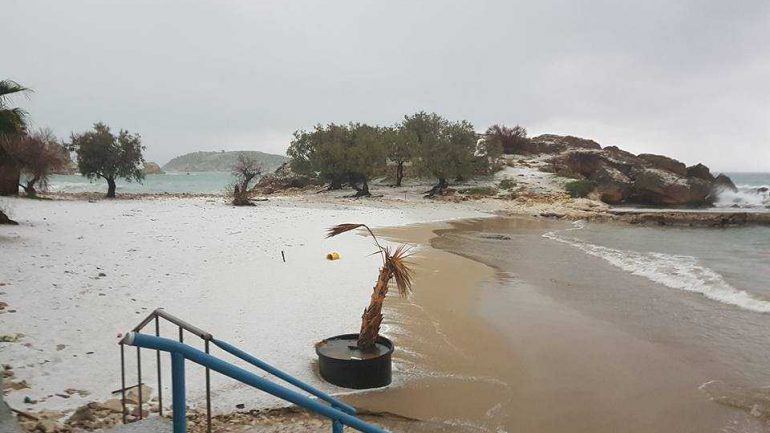 Almirida Beach